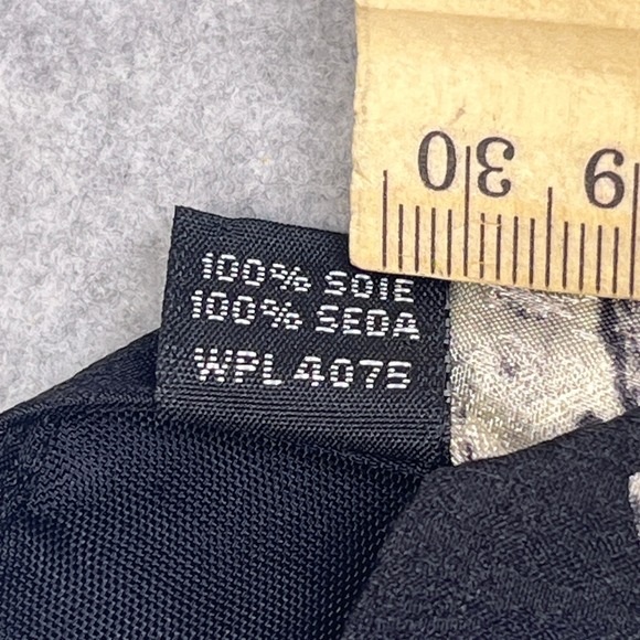 Vintage Jessica Holm Tie The Sentry Dog 1998 Endangered Species Silk Necktie USA - Picture 5 of 6